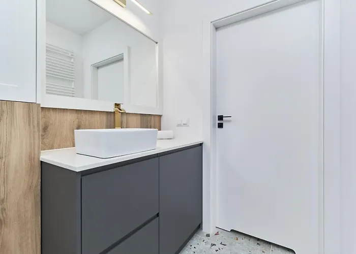 Luxurious Ksiecia Witolda By Renters